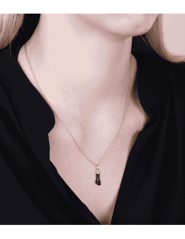 Colgante Puño negro de Oro - Oro Amarillo 18k