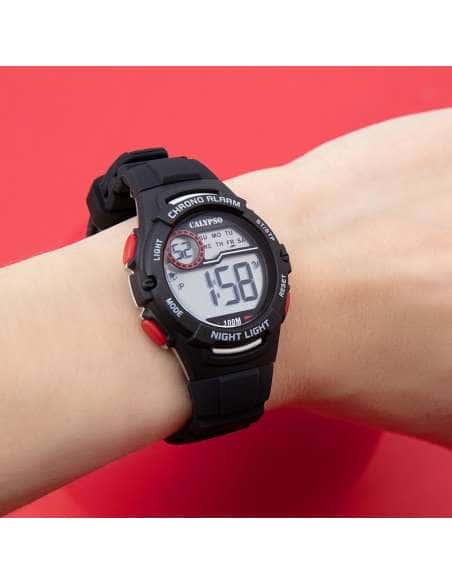 Reloj para Niño Digital Deportivo con Correa Negra y Detalles en Rojo - Calypso K5852/6