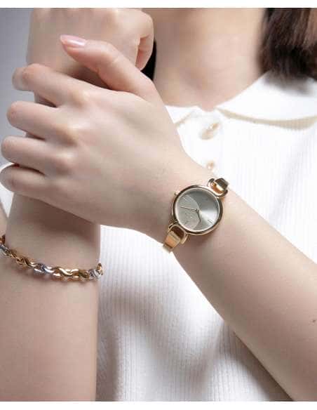 Reloj para Mujer de Acero Dorado Minimalista con Esfera Blanca - Viceroy 42442-27
