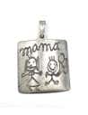 Colgante para Mujer  “Mamá con Niño Jugando” en Plata de Ley - Plata 925