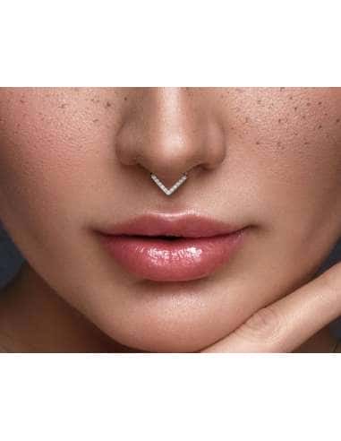 Servicio de Puesta Piercing en el Septum / Nostril – Estudio The White Dog